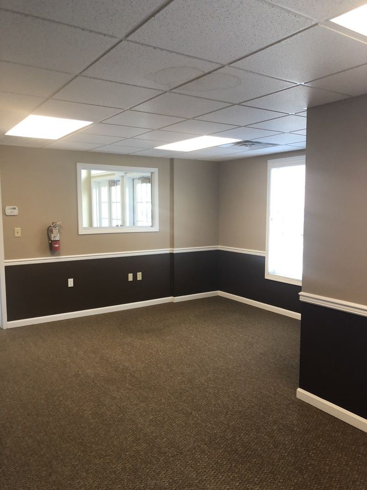 Powell - Like New Professional Office: 7317 Clinton Hwy, Powell, TN 37849